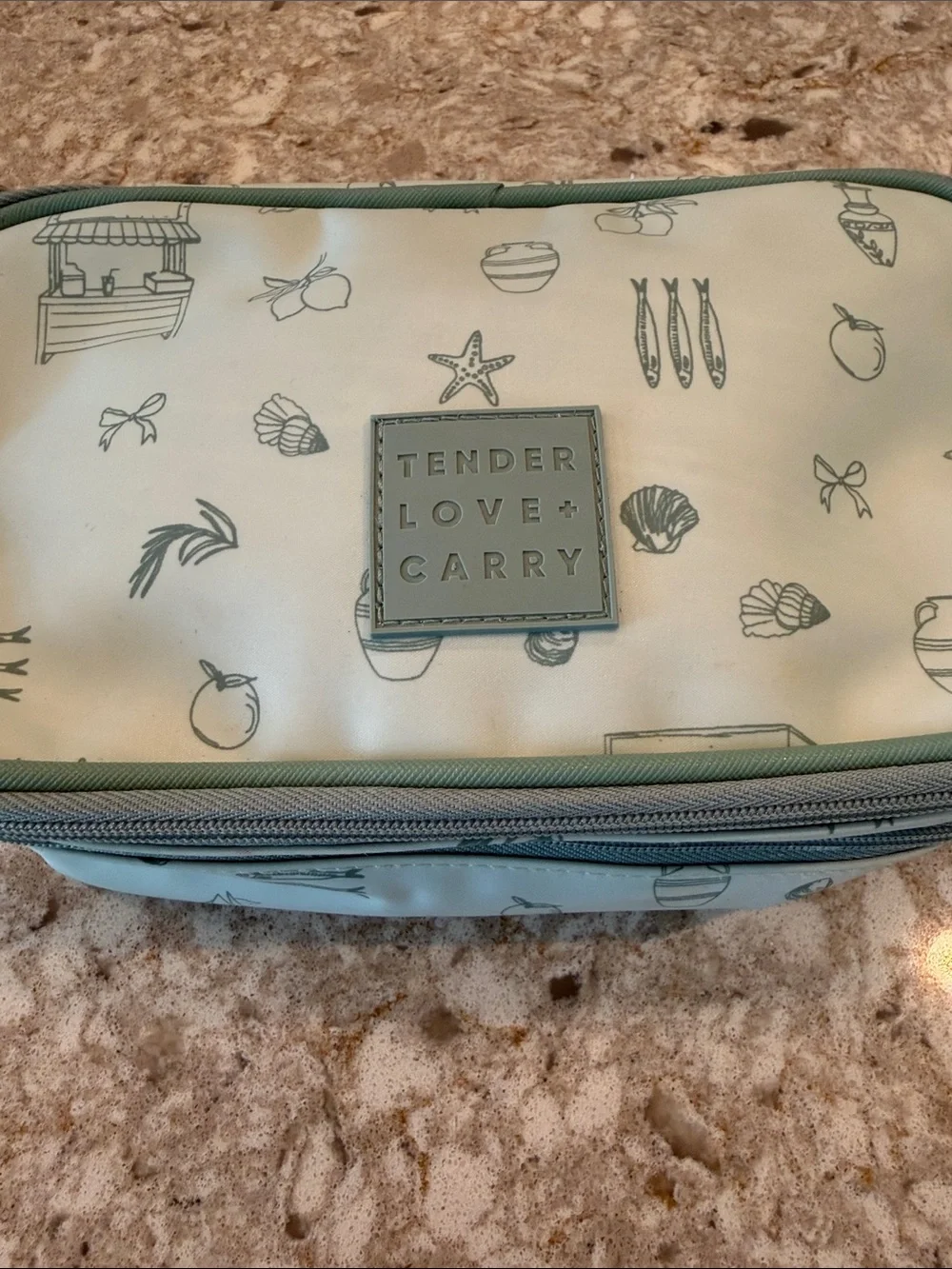 NWT Tender Love + Carry  Two Layer Toiletry Makeup Cosmetics Bag